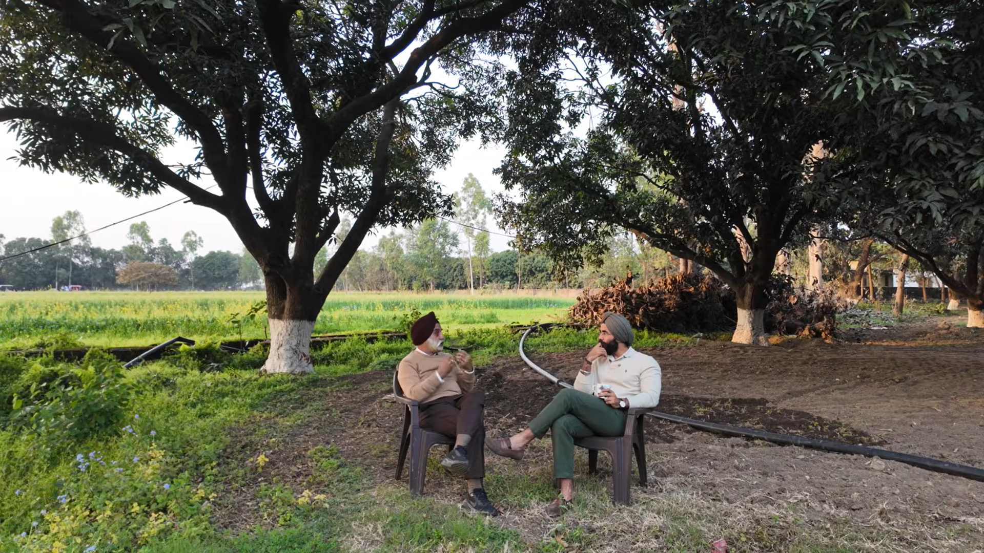 लैंड बैंक क्या है? ज़मीन में निवेश से मजबूत फाइनेंशियल प्लान कैसे बनाएं