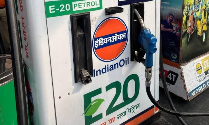 E85 और E100 फ्यूल को मंजूरी: सरकार ने क्या बदला, आपकी गाड़ी और जेब पर क्या होगा असर?